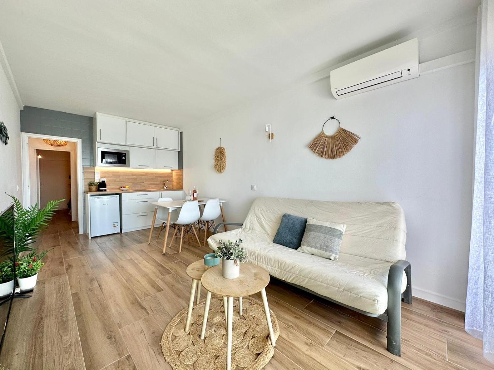 Apartamento Meda Chica Rosas Exterior foto